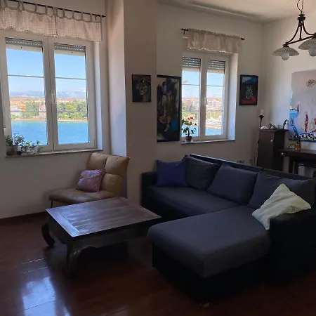 Breathtaking Sea View In Center Apartment
